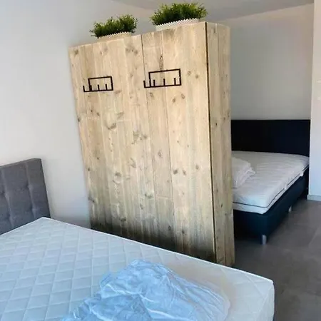 Apartment Op De Zeedijk, Westende *